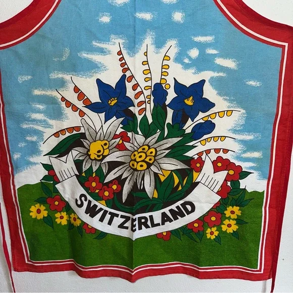 Vintage Floral Switzerland Apron - Picture 2 of 11